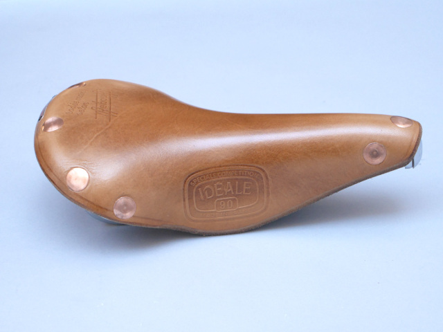 イデアル サドル 90 サイクルグランボア