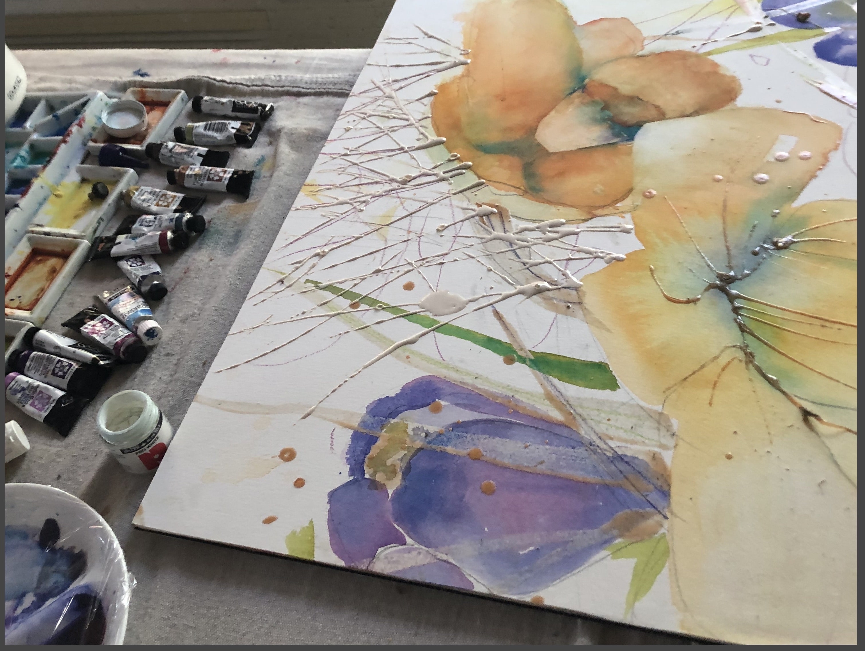 Watercolor painting inspired by traditional Batik - DANIEL SMITH