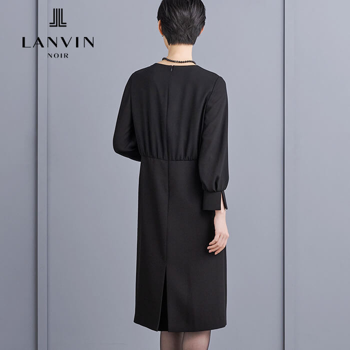 ランダムギャザータックのワンピース 7号・ブラック｜東京ソワール