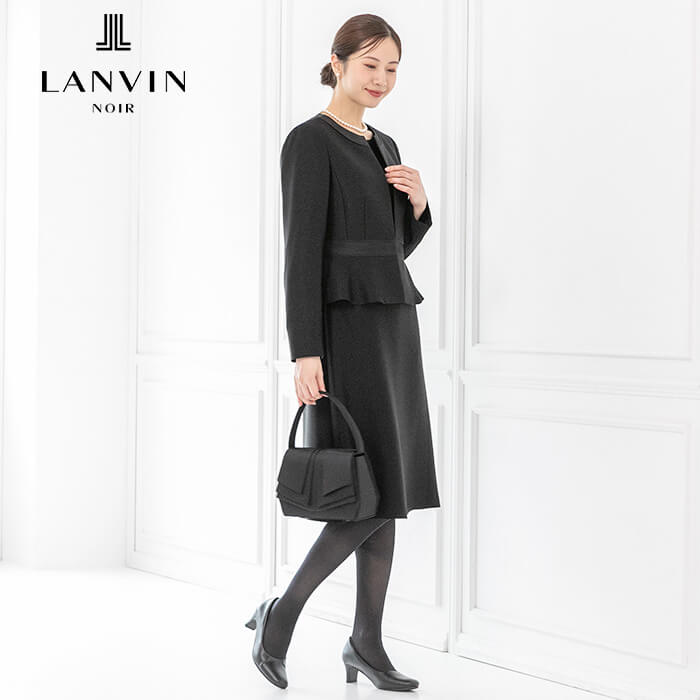 艶感が美しいアンサンブル 9号・ブラック｜東京ソワールオンラインストア