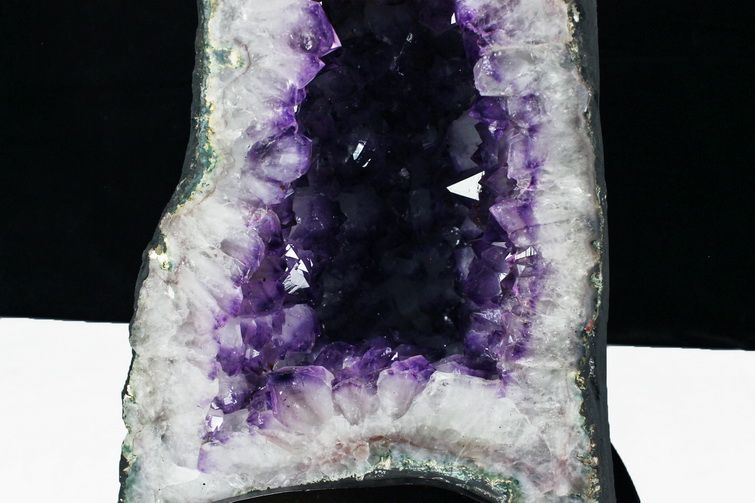 38.7Kgブラジル産アメジストドーム同梱不可[T611-9450]