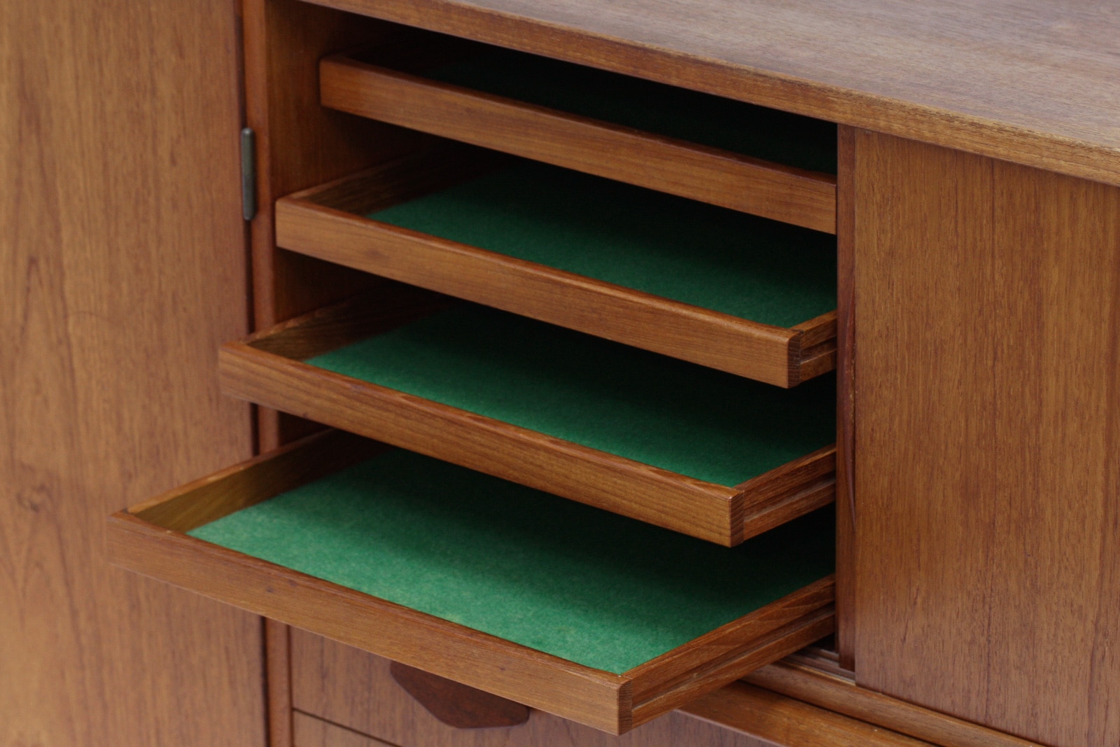 T-5941 北欧 ヴィンテージ家具 サイドボード キャビネット 大型