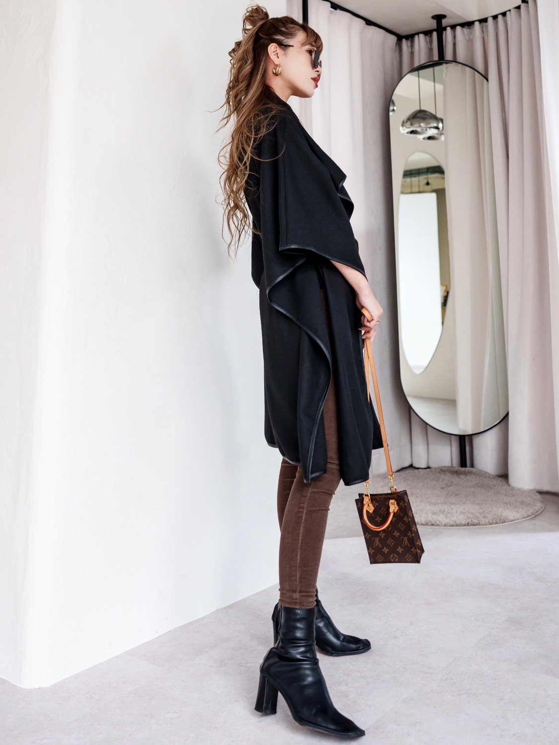 Melton パイピング ポンチョ