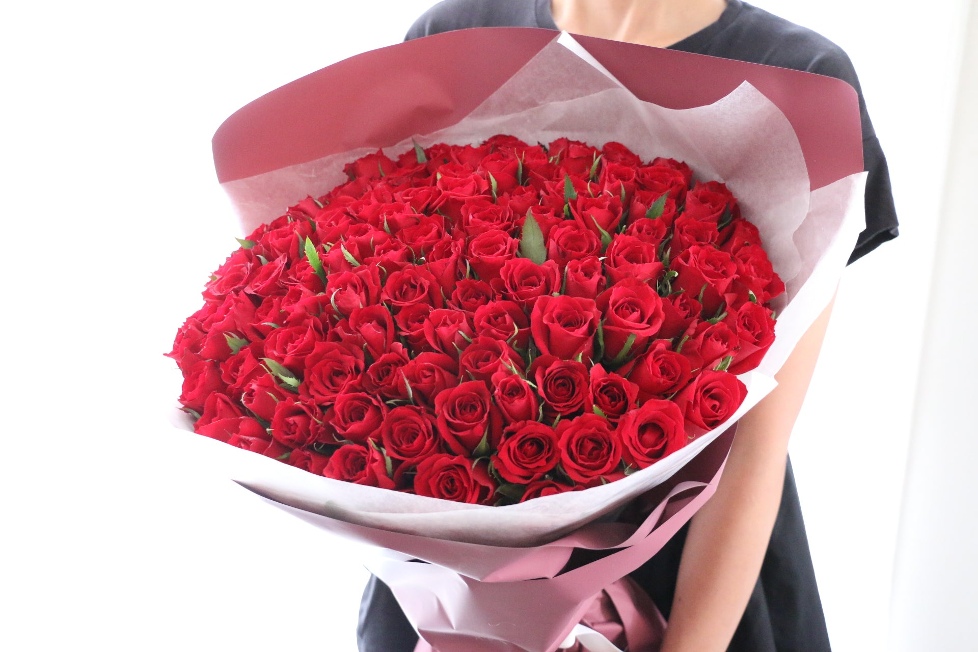 プロポーズ】108本の赤いバラの花束-結婚して下さい – 花・花束の通販