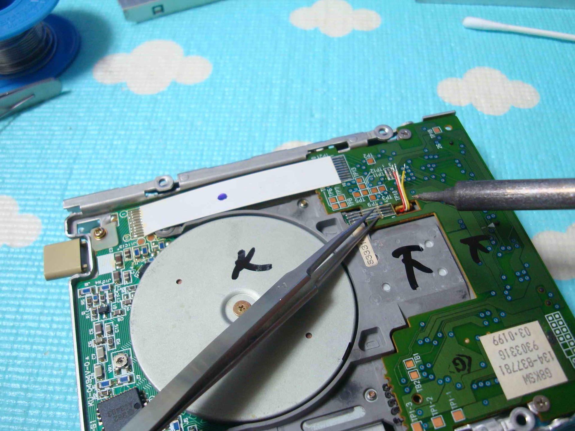 NEC PC-9821AP初代のドライブの修理と内臓HDDをCFカード化をしま