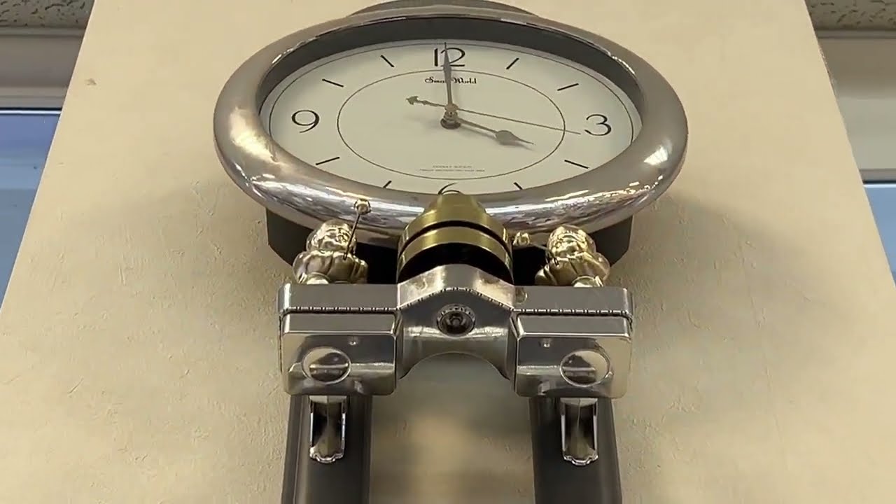 スーパーのレジに！RHYTHMからくり時計「スモールワールドリンガーD