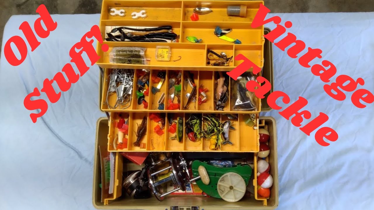VINTAGE TACKLE BOX Opening- WHAT is INSIDE?? - YouTube