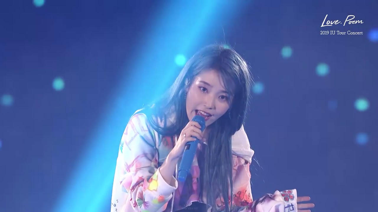 IU Blueming Live Clip 2019 IU Tour Concert 'Love, poem' [60fps
