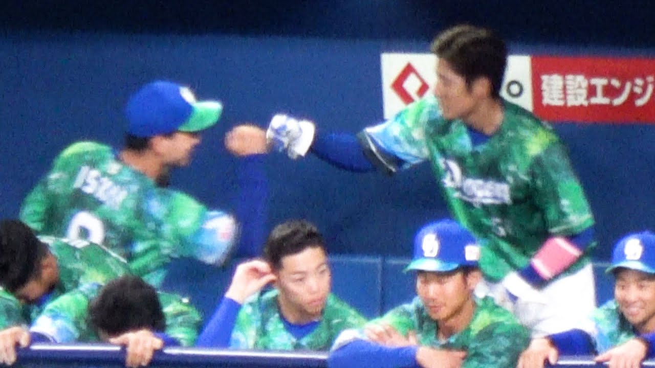 2025【中日ドラゴンズ】【上林誠知】初回に決勝2ランHRを放った直後の