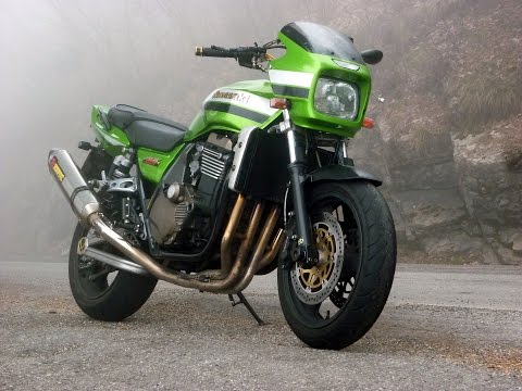 Kawasaki ZRX 1200 Eddie Lawson Replica - YouTube
