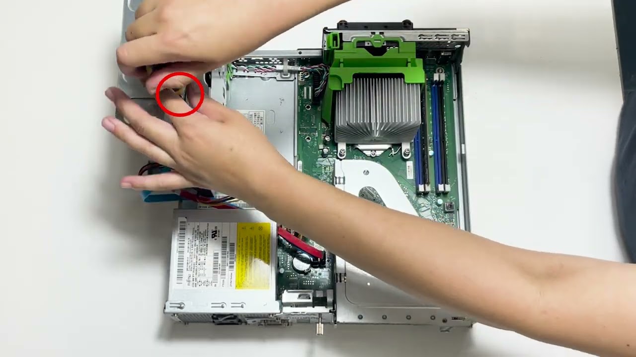 FUJITSU ESPRIMO【D586/MX（FMVD1501RP）】の分解方法（Disassembly