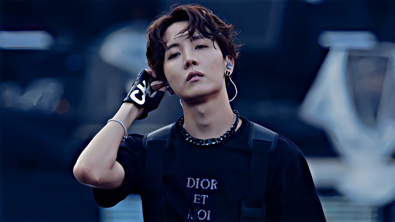 BTS 'MIC DROP' japan concert - YouTube