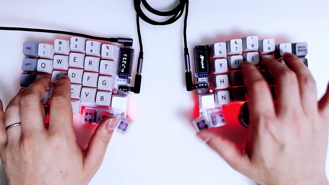 Keyball61、トラックボール内蔵の60％サイズの分割メカニカル