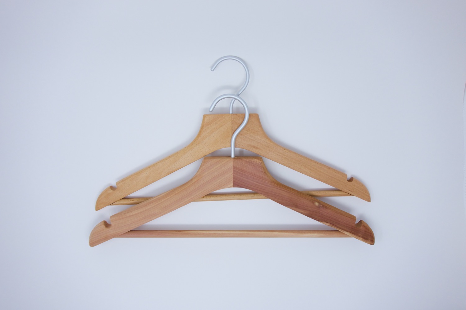 IKEA・ニトリ・無印良品の木製ハンガーを比較しました。 – Coarse Paper