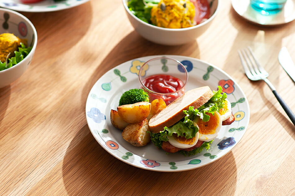 色絵幸せ花繋ぎ 6寸・7寸皿（徳永遊心） フリーデザイン ｜ 北欧