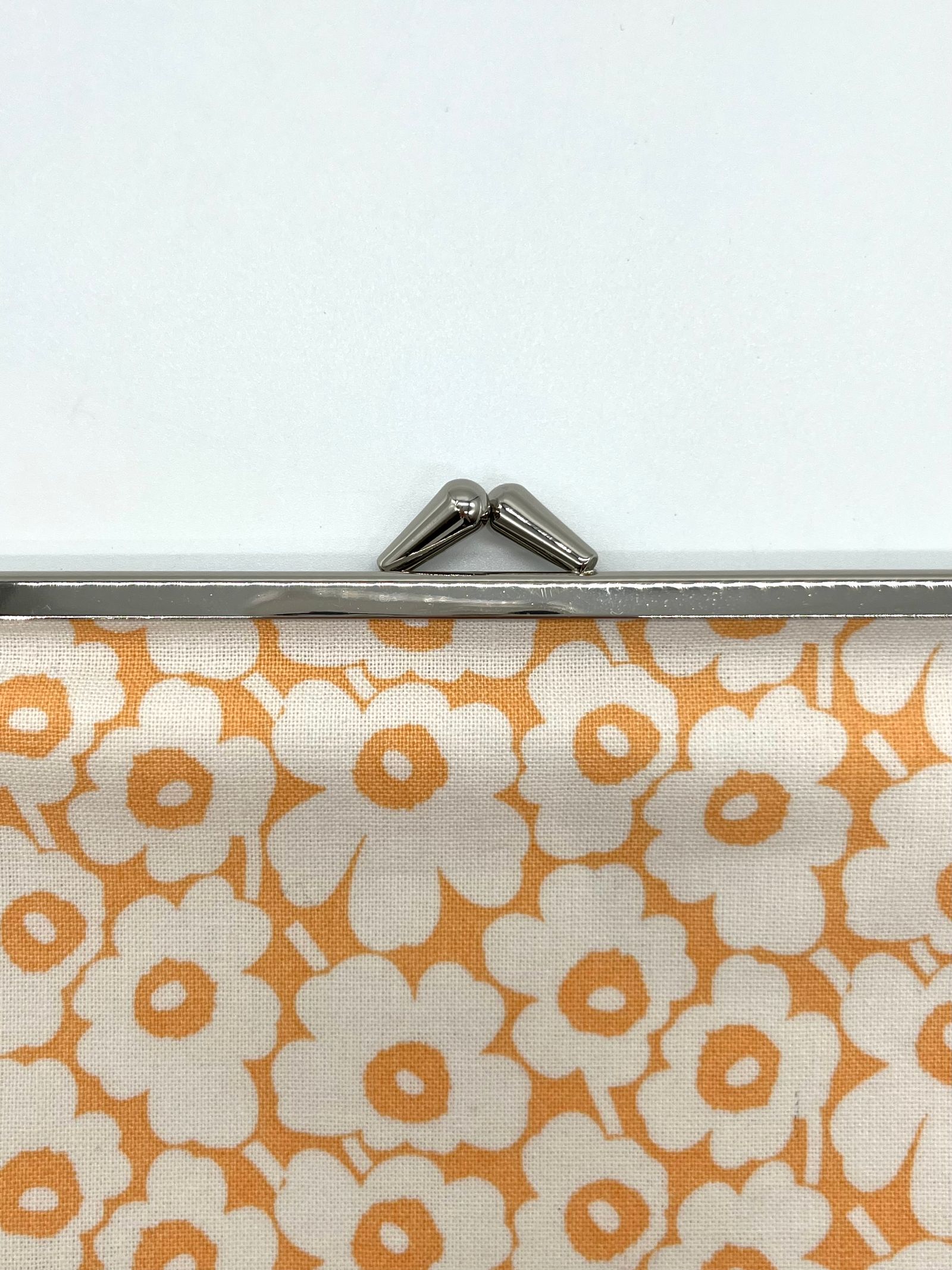 Marimekko - 【限定品】 Puolikas Kukkaro Pikkuinen Unikko / がま口