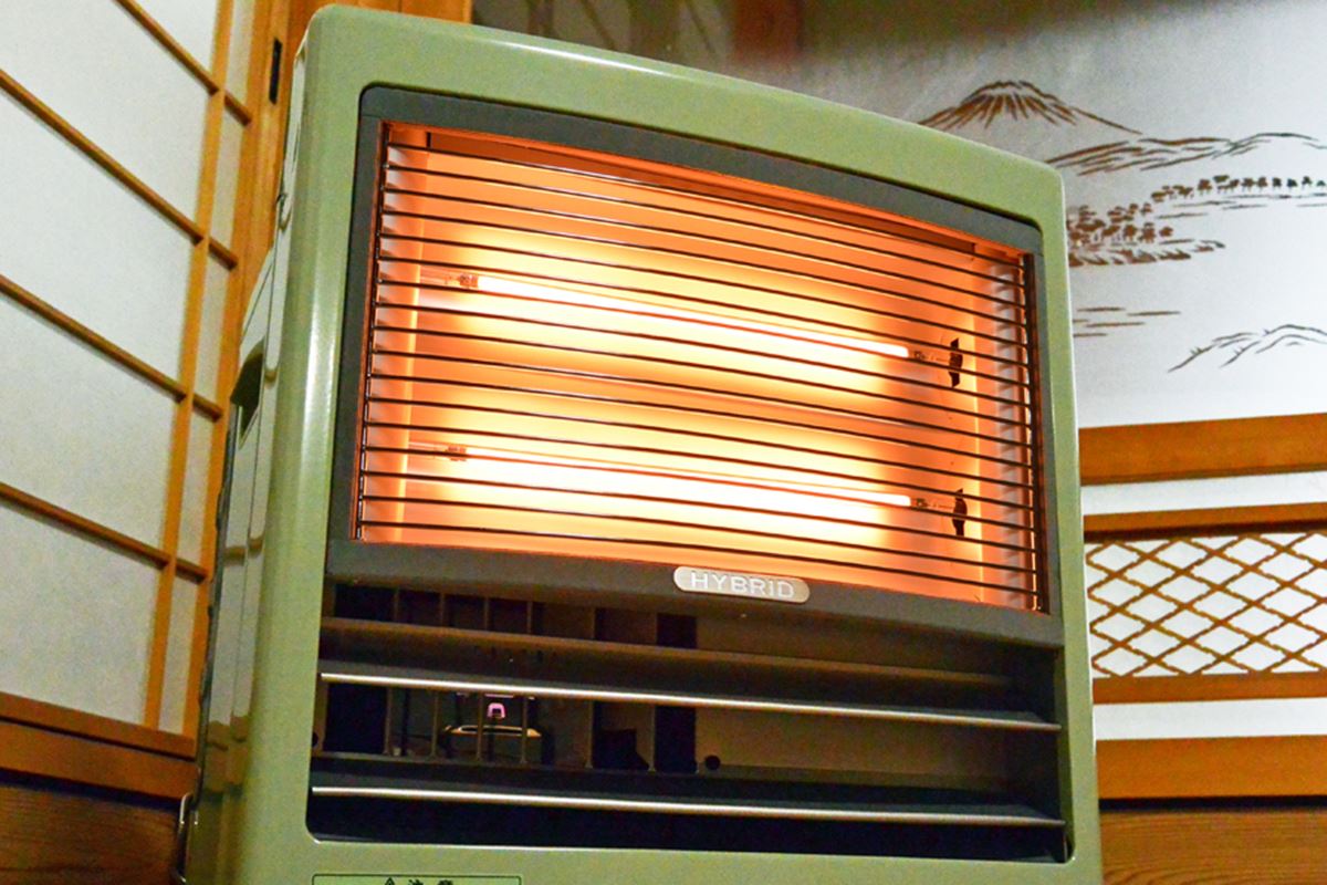 0.2秒であったか！ アラジンの“ハイブリッド”石油ファンヒーターが快適