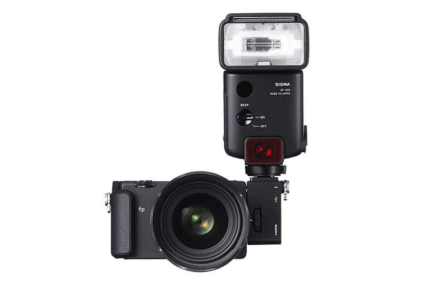 シグマ初のフルサイズミラーレス「SIGMA fp」が突如発表！ 世界最小