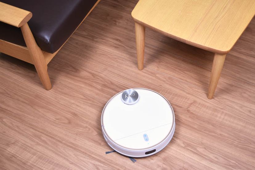 清掃力が業界トップレベル！ 吸引と水拭きを同時に行うAnkerのロボット