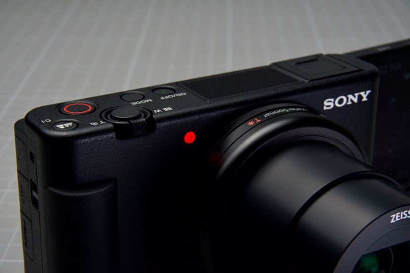 ソニー「VLOGCAM ZV-1」レビュー。現役Vloggerがイイ点とイマイチな点