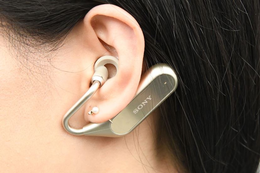 これぞまさにヒアラブル！ ソニーモバイル「Xperia Ear Duo」が革新的