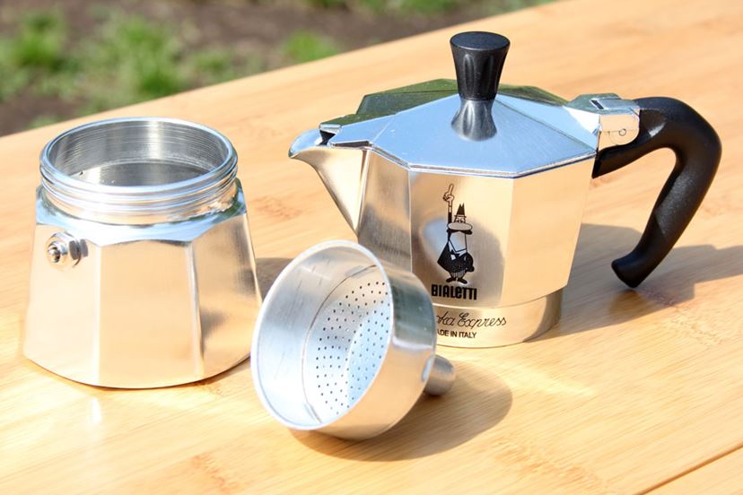 おいしい淹れ方も伝授！ コレクターが語る、直火式エスプレッソ