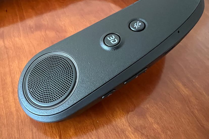 シャープのネックスピーカー「AN-SX8」は立体音響/サラウンドの表現力