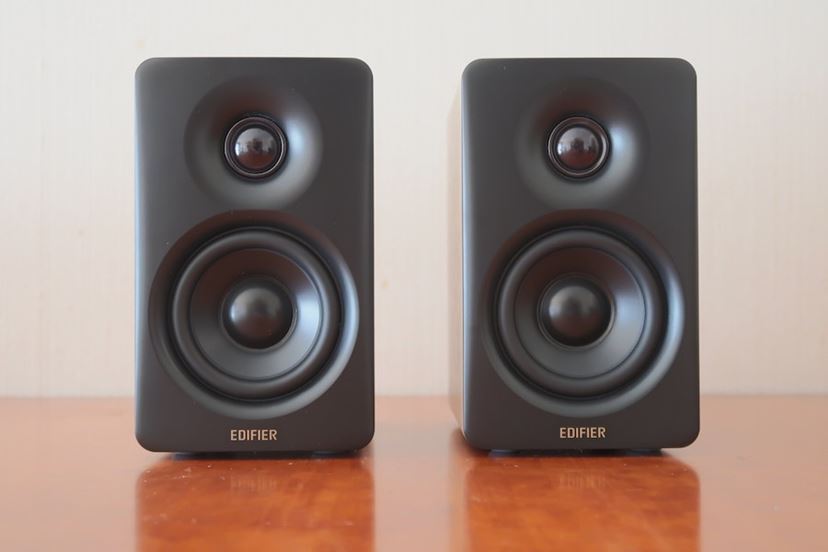コンパクトで高音質！ Edifierのコスパ抜群なPCスピーカー「M60」を