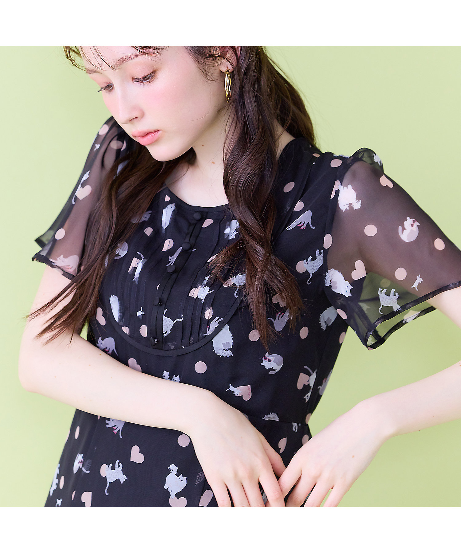 わんにゃんプリントワンピース（82012602） | Rose Tiara