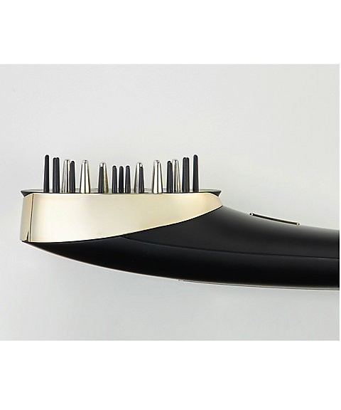 YA-MAN（YA-MAN） ヴェーダスカルプブラシ 通販 | 【ISETAN BEAUTY