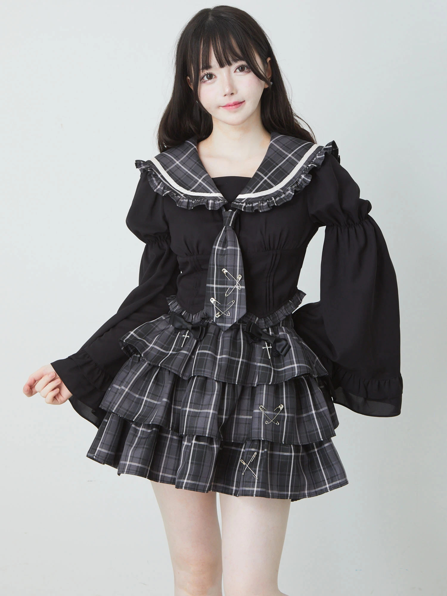 ゴシッククロスティアードスカパン - Jamie エーエヌケー(ジェイミー