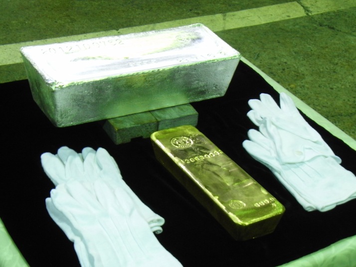 秋田の都市鉱山を訪ねて: 団塊人の散歩道