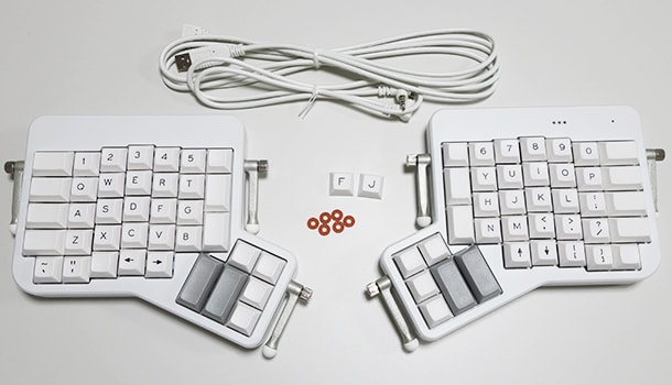Ergodox EZ (左右分離型メカニカルキーボード) を買った《開封～感想