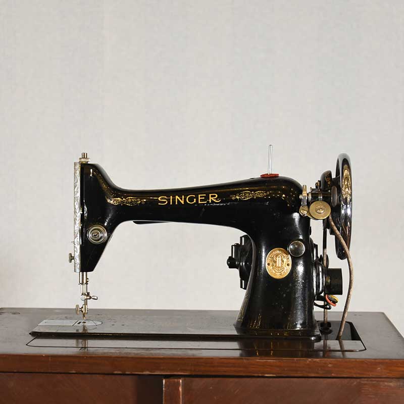 SINGER(シンガー) 足踏みミシン / SM-37B – 神戸アンティークウェアハウス