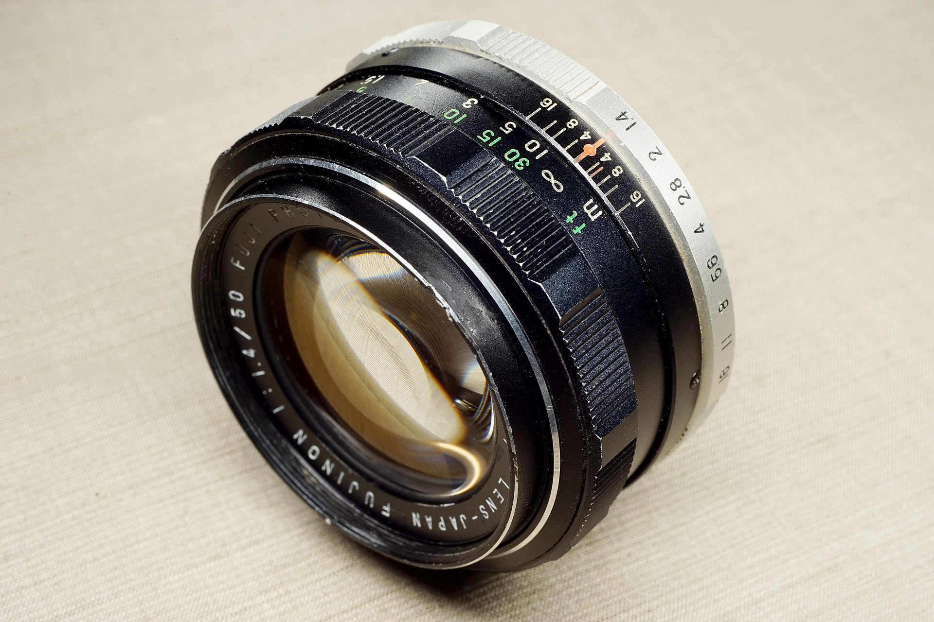 ふんわり柔らか端正描写 ／ フジノン FUJINON 50mm f1.4（初期型