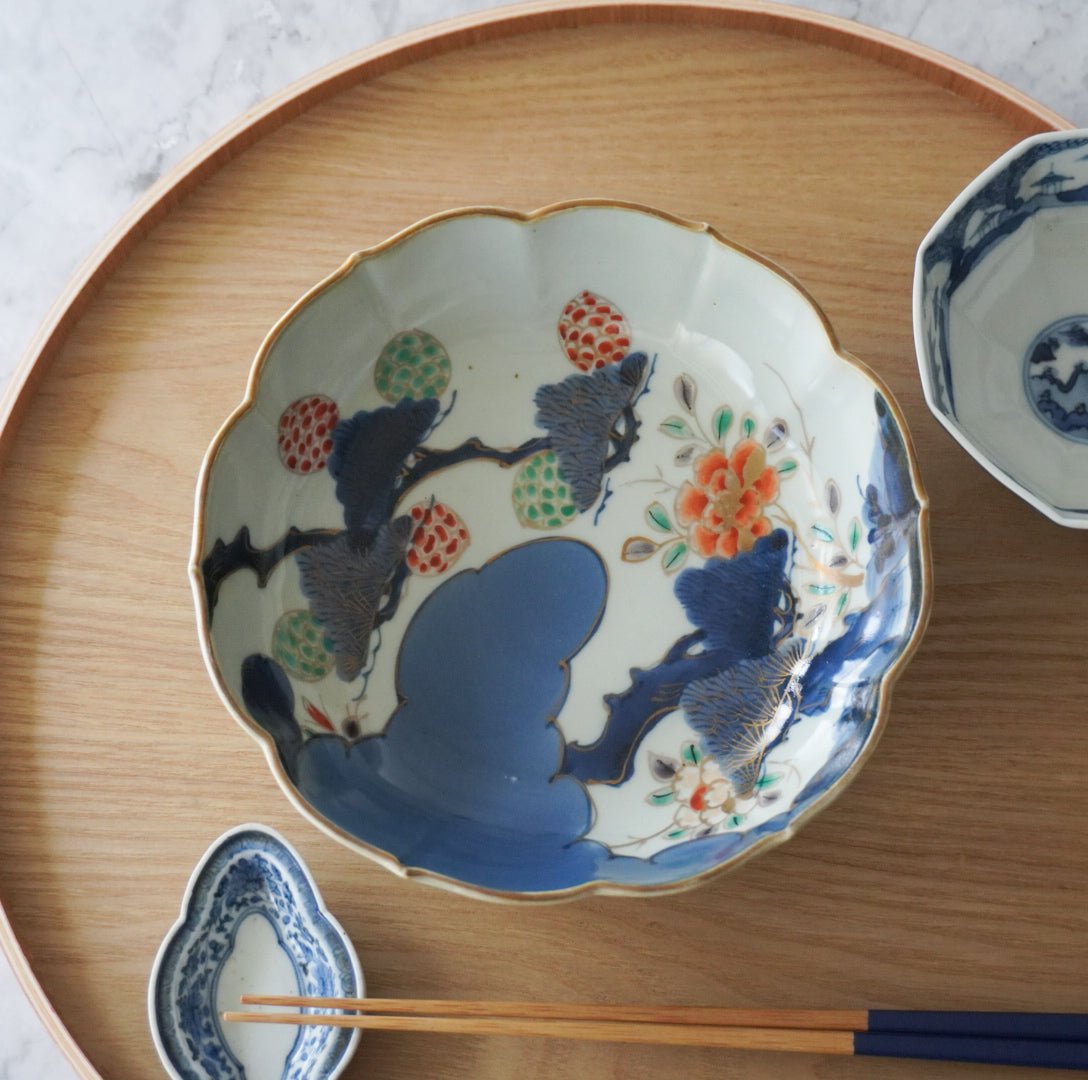 染付に金彩、風景を映す大なます皿 – Kotto Shop