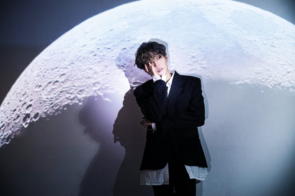 Album Review] WOLF (1st Mini Album) – Woosung (The Rose