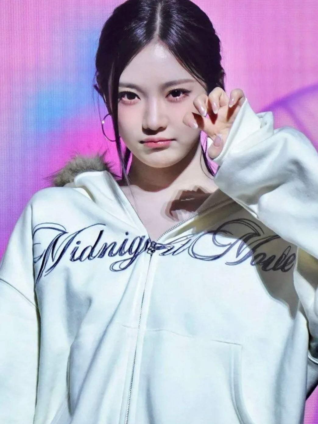 aespa ニンニン着用】Hair hood zip up / ivory – hyein