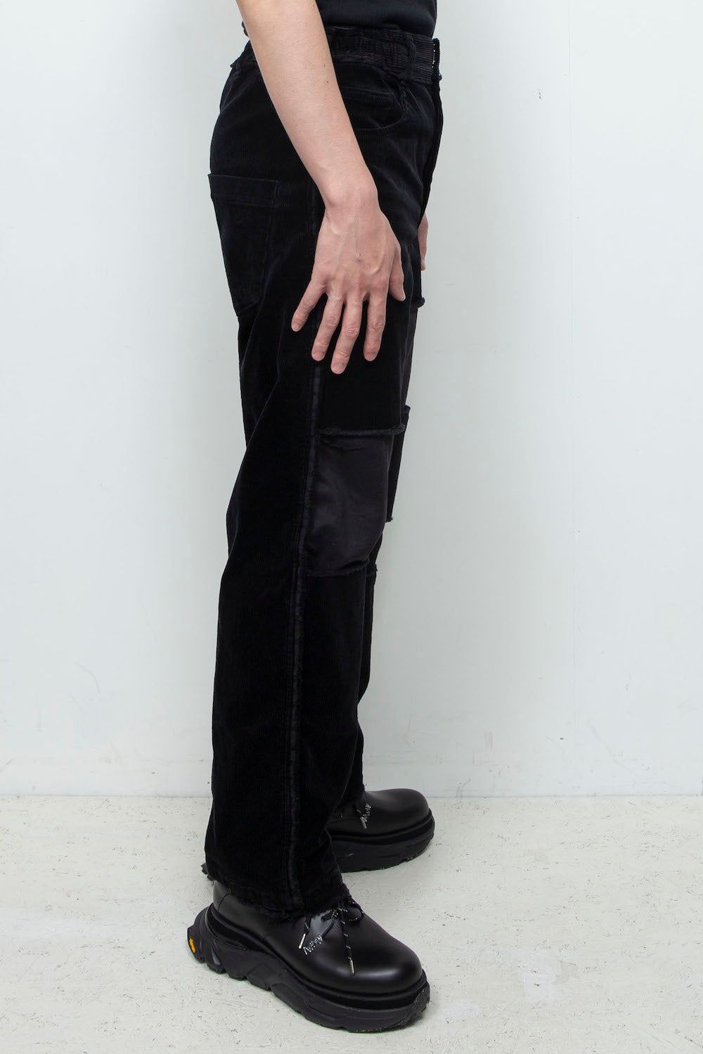 LB25AW-PT02-CDR | 再構築5ポケットパンツ(コーデュロイ) | BLACK