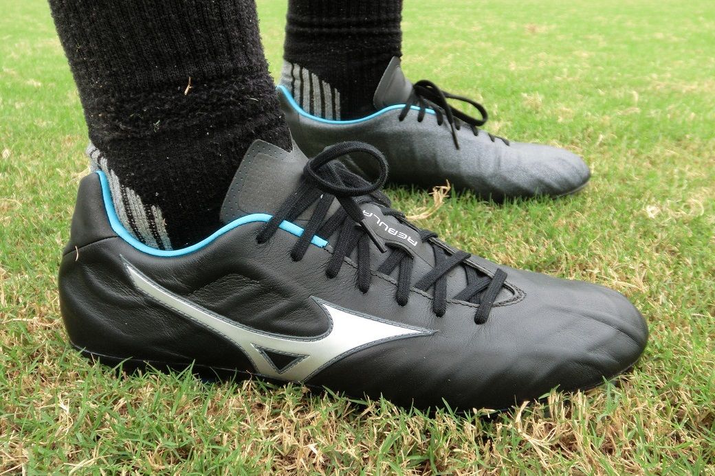 比較レビュー】 ミズノ レビュラV1JAPAN 対 レビュラV1 違いを分析