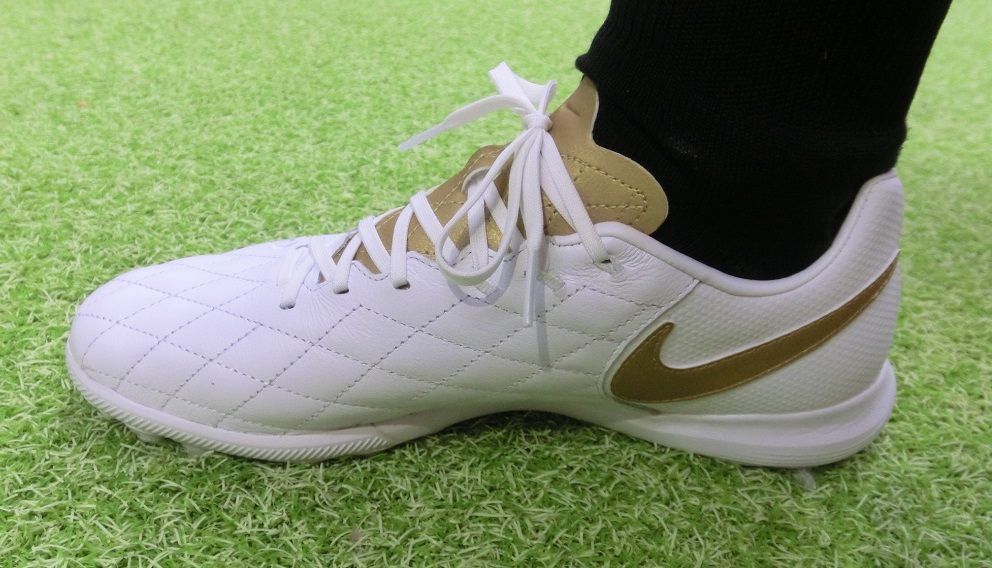サイズ感】 ナイキ ルナーレジェンドX 7 PRO 10R TF ロナウジーニョ
