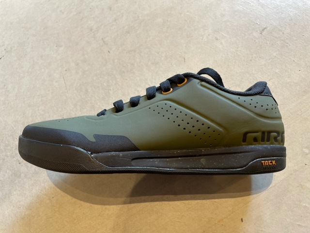 GIROのナイスなフラットペダルシューズ！！ LATCH 入荷致しました