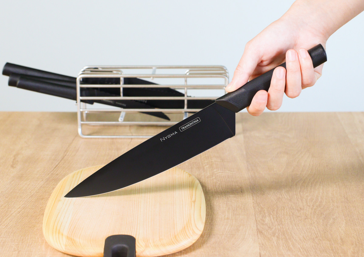 牛刀 20.2cm ニグマ ブラック 超軽量 トラモンティーナ 8インチ