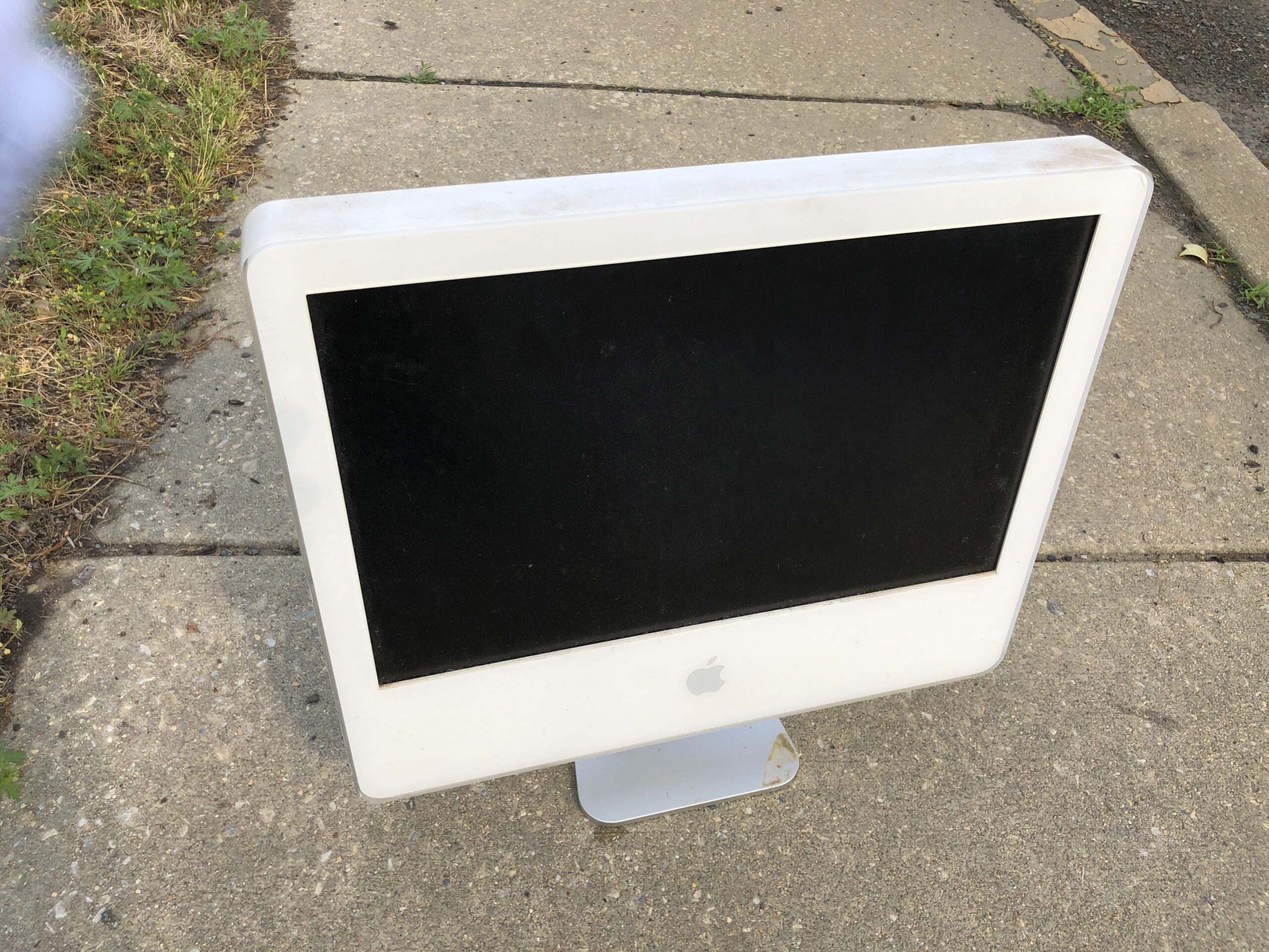 Breathing life back into an old iMac G5 - Low End MacLow End Mac