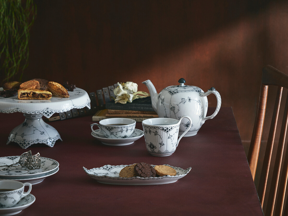 食卓をモダンに彩る、ロイヤル コペンハーゲンの新色とは？｜Lifestyle