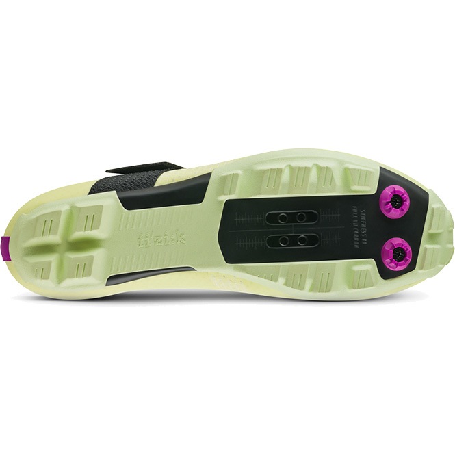 フィジーク VENTO FEROX CARBON(ヴェント フェロックス カーボン