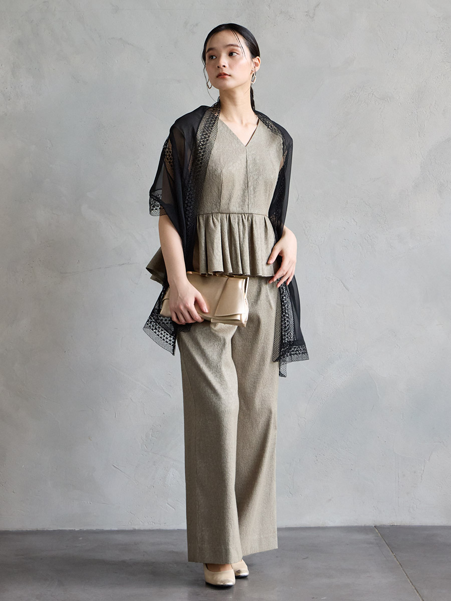 ふくれジャカードVネックペプラムブラウス×ハイウエストパンツ