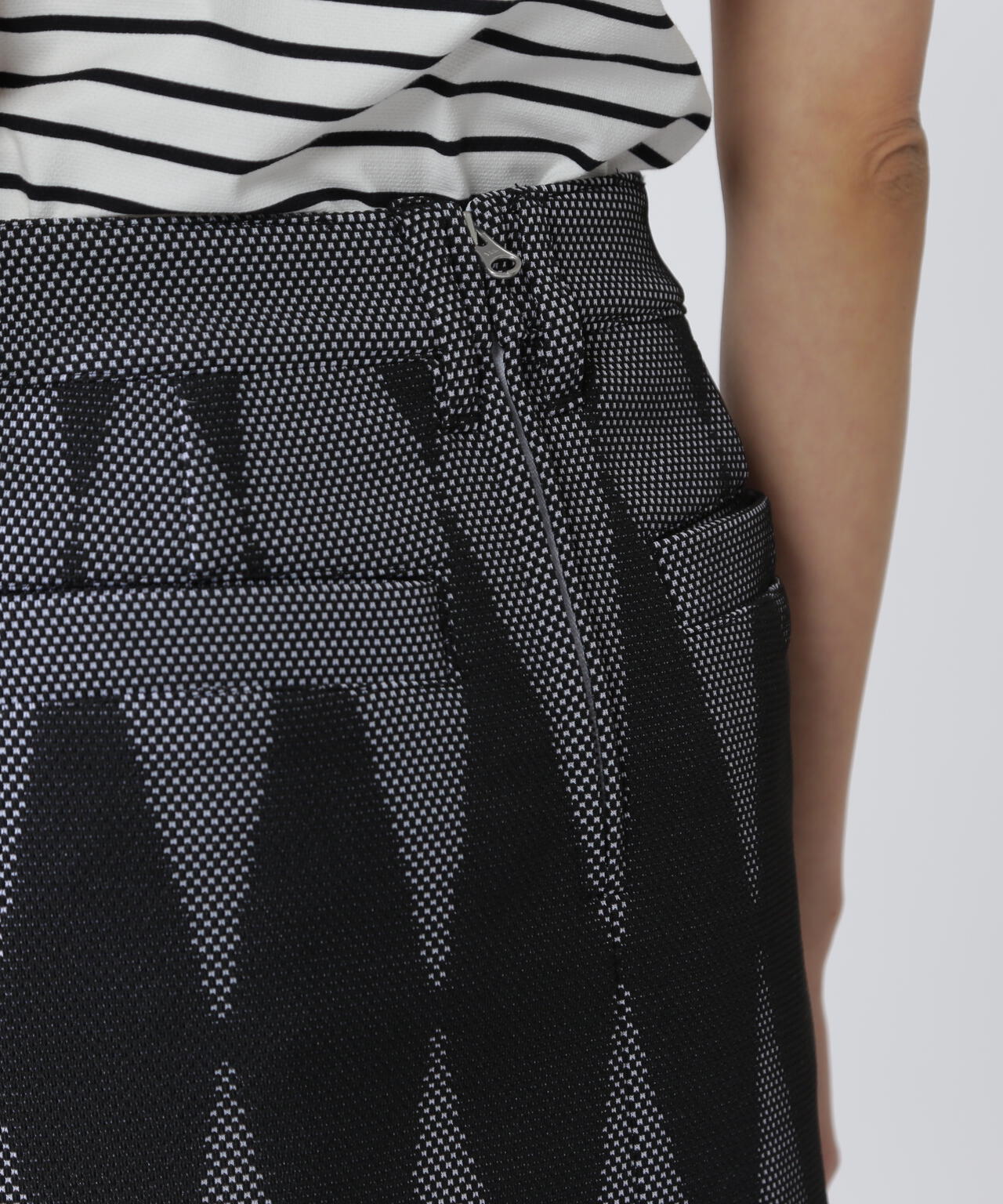 ダイヤ柄ポリエステルジャガードスカート | PEARLY GATES（パーリー