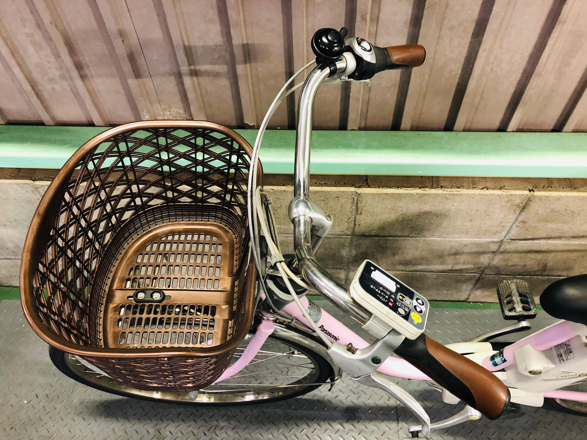 SOLD OUT】電動自転車 パナソニック VIVI DX 26インチ 8.9Ah タイヤ