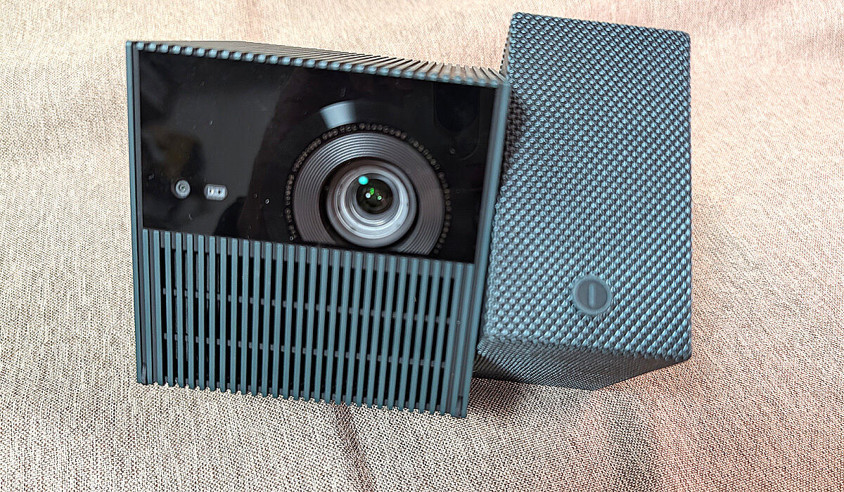 山田祥平のニュース羅針盤(507) 機動性に魅力、TCLの次世代